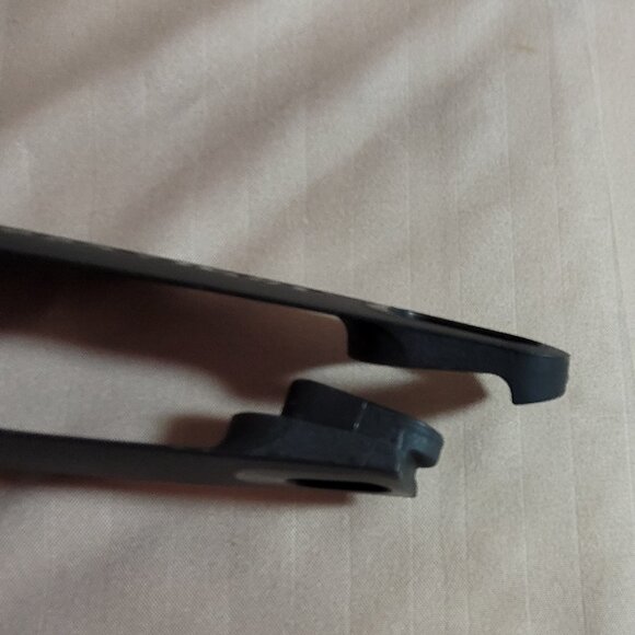 Tupperware Tongs - Picture 3 of 6